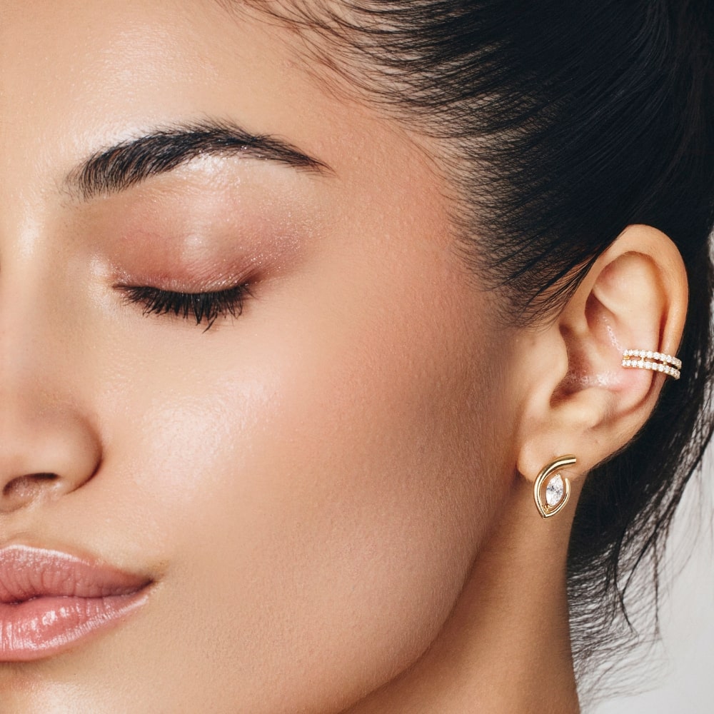 Stud earrings crafted in 925 silver with lab-grown diamonds